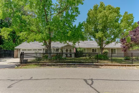 Exterior - 8141 Bellingrath Dr, Elverta, CA 95626 photo 3 of 33