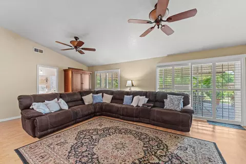 Living - 8141 Bellingrath Dr, Elverta, CA 95626 photo 5 of 6