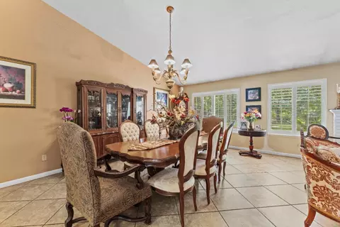 Dining - 8141 Bellingrath Dr, Elverta, CA 95626 photo 4 of 4