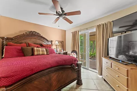 Bedroom - 8141 Bellingrath Dr, Elverta, CA 95626 photo 5 of 5