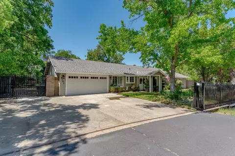 Exterior - 8141 Bellingrath Dr, Elverta, CA 95626 photo 4 of 33