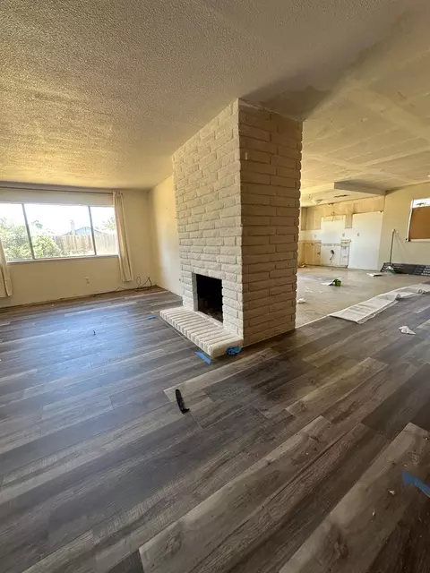 Living - 9211 Eaglepoint Ln, Stockton, CA 95210 photo 1 of 3