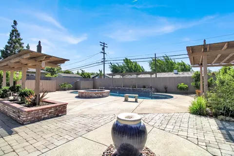 2805 Sheffield Ln, Modesto, CA 95350 photo 14