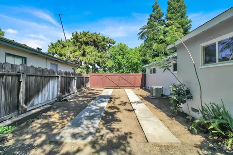 1523 Overholtzer Dr, Modesto, CA 95355 photo 43