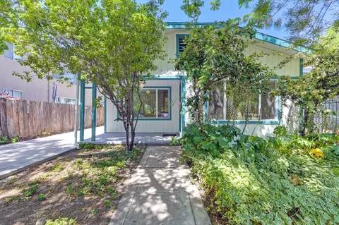 2404 25th St, Sacramento, CA 95818