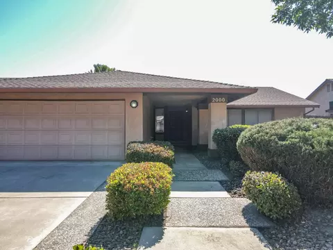 2000 Lincoln Oak Dr, Modesto, CA 95355 photo 4