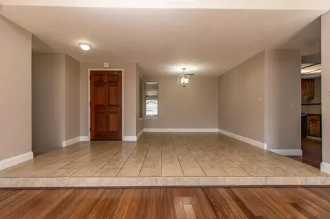 2000 Lincoln Oak Dr, Modesto, CA 95355 photo 9