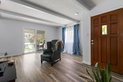 6116 Lincoln Ave, Carmichael, CA 95608 photo 3