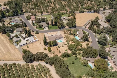 View/Area - 9125 Georgia Ln, Modesto, CA 95357 photo 7 of 20