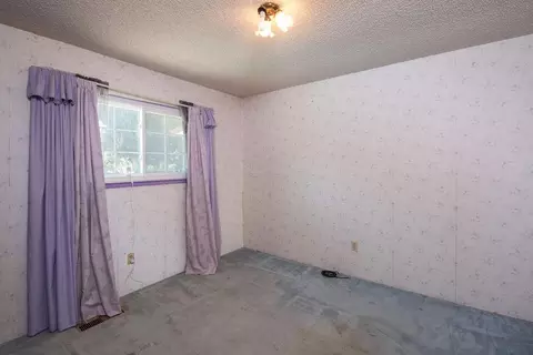 Bedroom - 9125 Georgia Ln, Modesto, CA 95357 photo 4 of 11