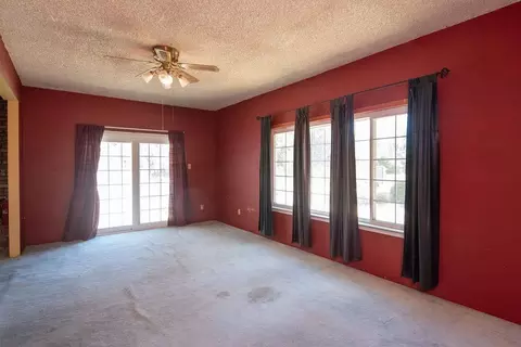 Living - 9125 Georgia Ln, Modesto, CA 95357 photo 1 of 4