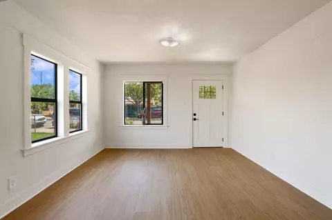 Living - 11 E 1st St, Tracy, CA 95376 photo 2 of 3