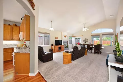 8958 Augustine Ct, Orangevale, CA 95662 photo 8