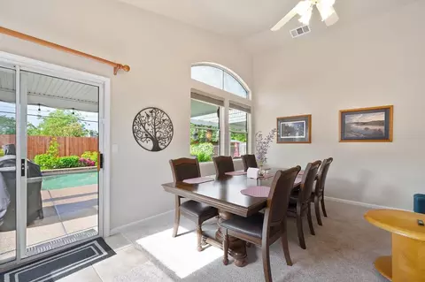8958 Augustine Ct, Orangevale, CA 95662 photo 13
