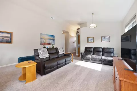 8958 Augustine Ct, Orangevale, CA 95662 photo 11