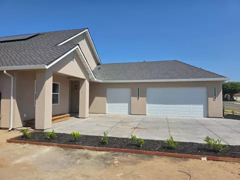 Exterior - 3213 Millbrook Ave, Modesto, CA 95355 photo 3 of 18