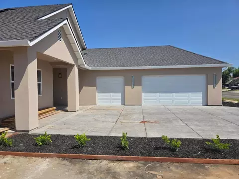Exterior - 3213 Millbrook Ave, Modesto, CA 95355 photo 5 of 18