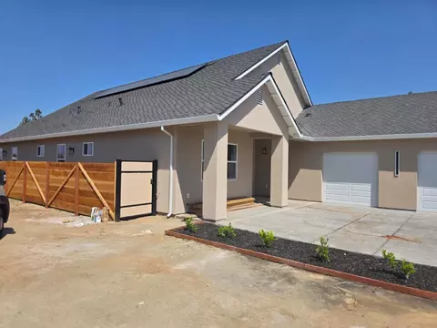 Exterior - 3213 Millbrook Ave, Modesto, CA 95355 photo 4 of 18