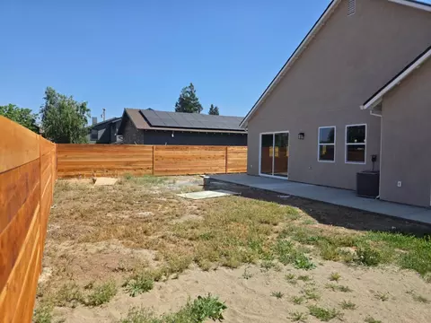 Exterior - 3213 Millbrook Ave, Modesto, CA 95355 photo 13 of 18