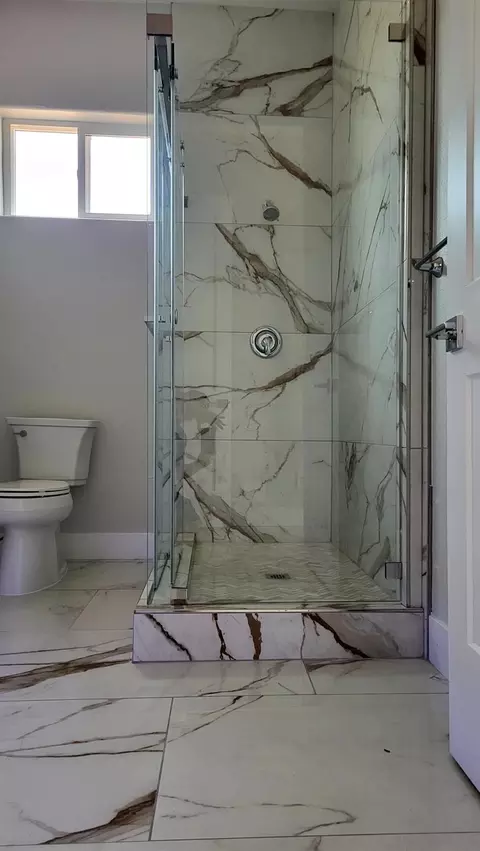 Bath - 3213 Millbrook Ave, Modesto, CA 95355 photo 9 of 10