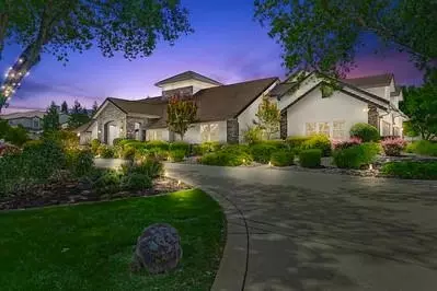 Exterior - 6820 High Cliff Rd, Loomis, CA 95650 photo 2 of 15