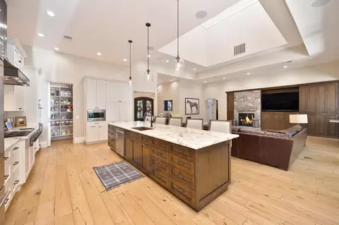 Kitchen - 6820 High Cliff Rd, Loomis, CA 95650 photo 5 of 6