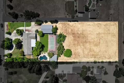8744 Rubia Dr, Elk Grove, CA 95624