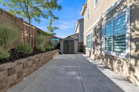 Exterior - 4471 Cash Dr, Folsom, CA 95630 photo 7 of 8