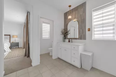 Bath - 4471 Cash Dr, Folsom, CA 95630 photo 4 of 4