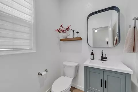 Bath - 4471 Cash Dr, Folsom, CA 95630 photo 1 of 4
