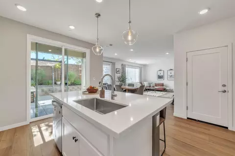Kitchen - 4471 Cash Dr, Folsom, CA 95630 photo 4 of 4