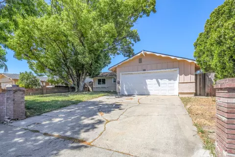 2303 Kenworthy Way, Sacramento, CA 95832
