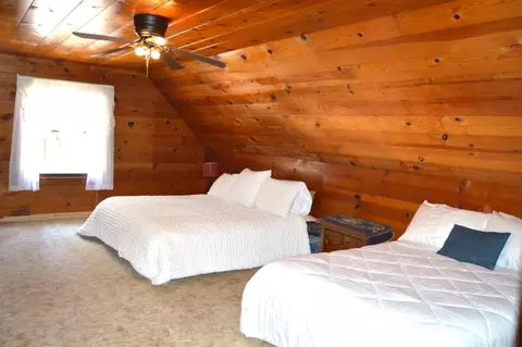 Bedroom - 26156 Long Barn Rd, Long Barn, CA 95335 photo 8 of 10