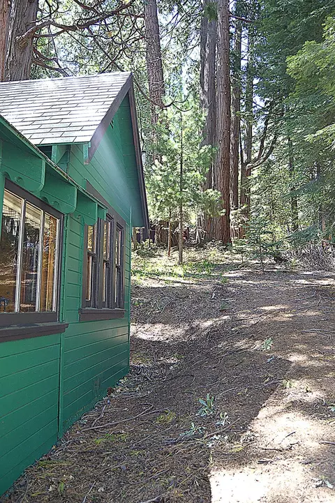 Exterior - 26156 Long Barn Rd, Long Barn, CA 95335 photo 10 of 11