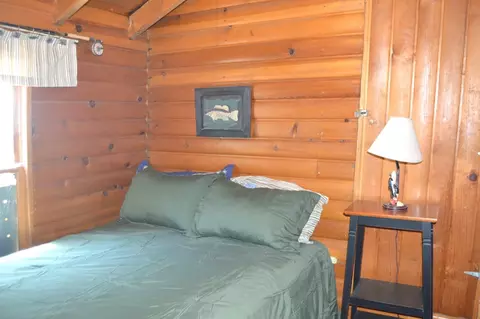 Bedroom - 26156 Long Barn Rd, Long Barn, CA 95335 photo 4 of 10