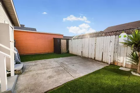 Exterior - 1811 70th Ave, Oakland, CA 94621 photo 2 of 4