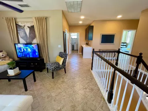 Entry Way - 9509 Sarazen Ct, Patterson, CA 95363 photo 6 of 11