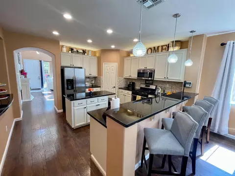 Kitchen - 9509 Sarazen Ct, Patterson, CA 95363 photo 3 of 4