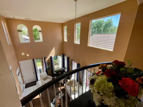 Entry Way - 9509 Sarazen Ct, Patterson, CA 95363 photo 5 of 11