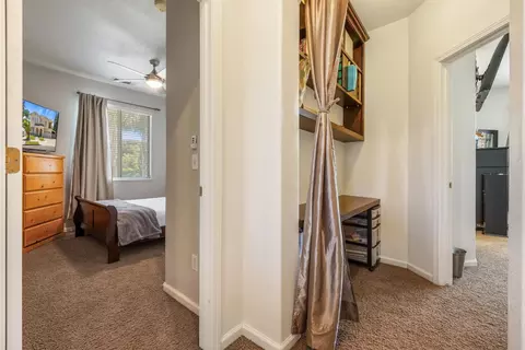 Entry Way - 2500 Paseo De Leon, Turlock, CA 95382 photo 10 of 14