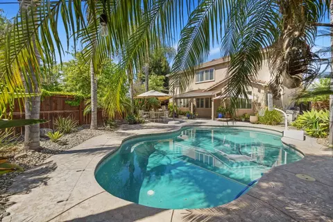 Exterior - 2500 Paseo De Leon, Turlock, CA 95382 photo 10 of 17