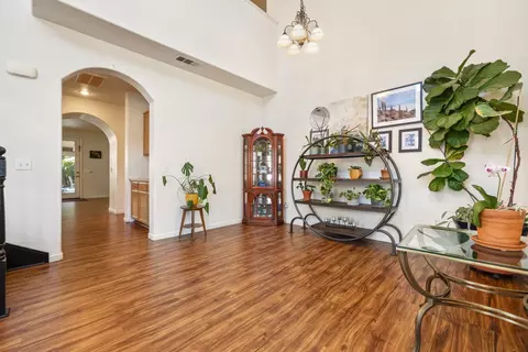 Entry Way - 2500 Paseo De Leon, Turlock, CA 95382 photo 4 of 14