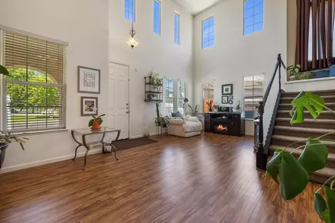 Entry Way - 2500 Paseo De Leon, Turlock, CA 95382 photo 3 of 14