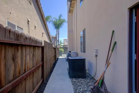 Exterior - 4008 Calais, Modesto, CA 95356 photo 10 of 10