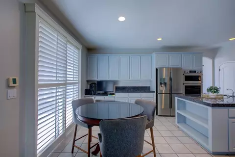 Kitchen - 4008 Calais, Modesto, CA 95356 photo 6 of 12