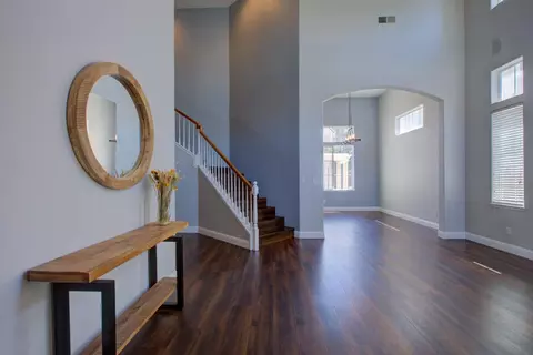 Entry Way - 4008 Calais, Modesto, CA 95356 photo 8 of 9