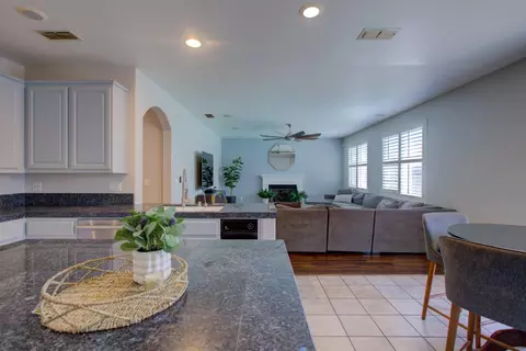 Kitchen - 4008 Calais, Modesto, CA 95356 photo 9 of 12