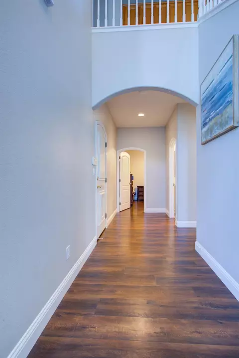 Entry Way - 4008 Calais, Modesto, CA 95356 photo 5 of 9