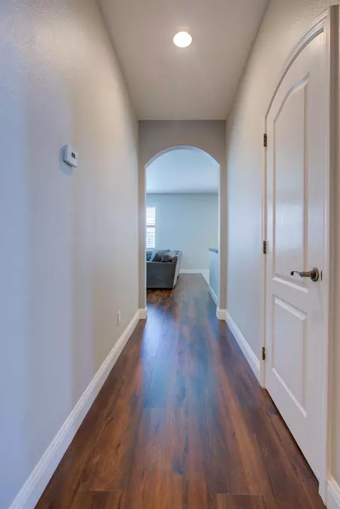 Entry Way - 4008 Calais, Modesto, CA 95356 photo 4 of 9