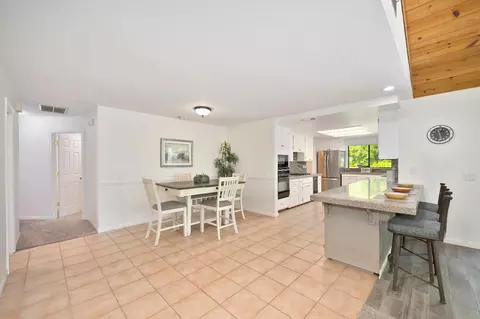 Dining - 4948 Whitney Ave, Carmichael, CA 95608 photo 2 of 2